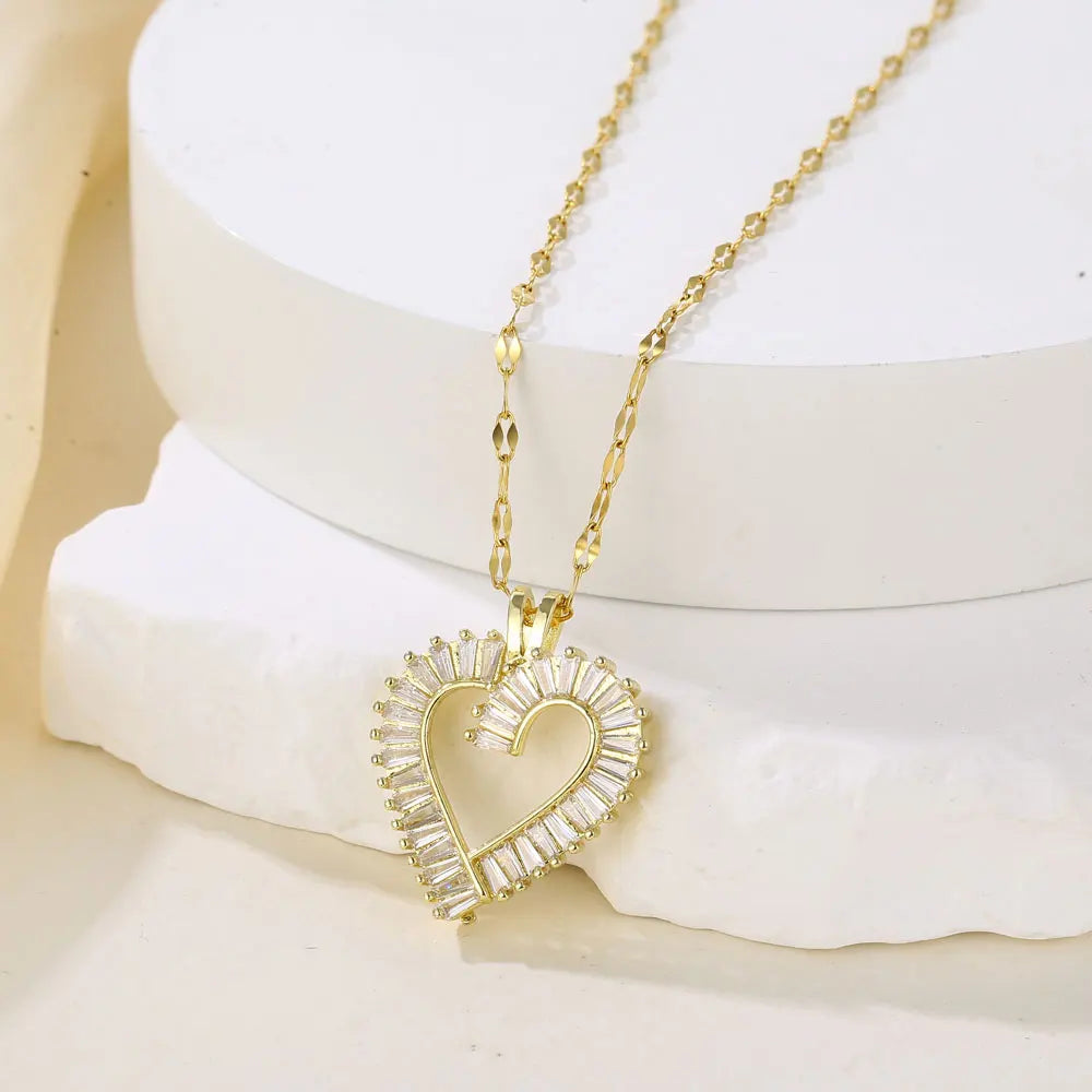 Colar Giratório Pingente – Elegância em Aço Inoxidável para Mulheres